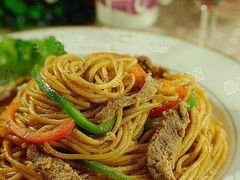 黑椒牛柳炒一面-爱德堡西餐咖啡吧(北师大店)