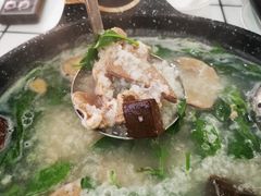 -领鲜现切猪杂火锅(番禺桥南店)