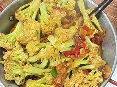 干锅花菜-张太婆老妈蹄花川菜馆·中华餐饮老字号(望平街店)