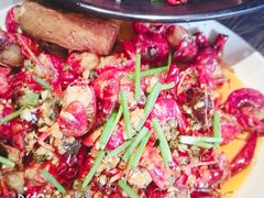 全味虾球-巴厘龙虾·榜首油焖大虾(音乐学院·沿江酒馆店)