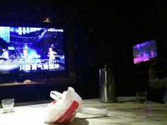 -加州红歌声宴KTV(白石洲店)