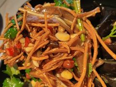 -巴厘龙虾·榜首油焖大虾(音乐学院·沿江酒馆店)