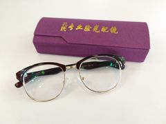-臻美视爵眼镜·明月·依视路·蔡司折扣店(广渠门店)