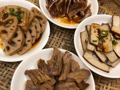 -深巷家味馆.湖北头牌红烧鱼头拌饭(黄陂店)