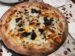 黑松露蘑菇pizza-MOMENTI手工意面(晶耀前滩店)