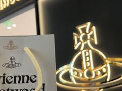 -Vivienne Westwood(上海来福士广场店)