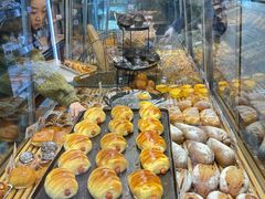 -苹果花园(南泉路店)