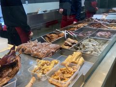 -狗撵鸭(泰山公寓店)