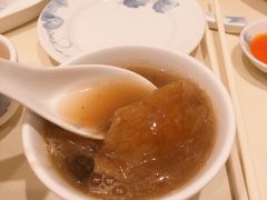-顶上鱼翅燕窝专卖店