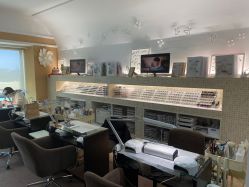 -AKIRA 安久日式美甲美睫