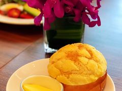 现做菠萝包-济南香格里拉·咖啡泉自助餐厅