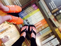 iphone_upload_pic-钟书阁(松江泰晤士小镇店)