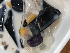 脆波波芒果芋圆仙草-豆豆冰室·地道招牌椰子冻(大良店)