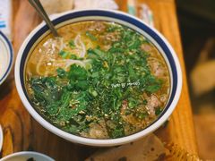 招牌生烫牛肉米线-云阿蛮云南生烫牛肉米线(奉贤路店)