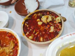 -独一佳老胡湘菜馆(矿山路店)