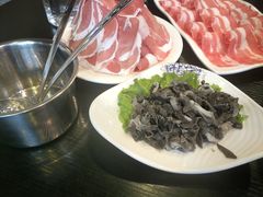 -楼外楼大刀肉传统火锅居(幸福街店)