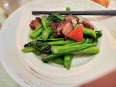 菜心炒黑豚肉叉烧-悦湖公馆