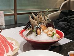 -红鼎豆捞·非遗鲍皇汤火锅(宝丰路店)