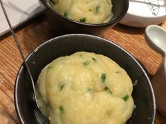 土豆泥-云海肴·汽锅鸡·云南菜(广安门天虹店)