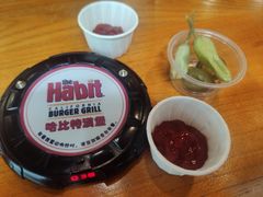 -The Habit Burger Grill 哈比特汉堡(复兴soho店)