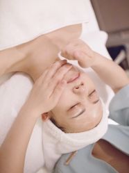 -奈瑞儿美颜美养SPA