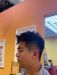 -Devilhands Barbershop男士理容店