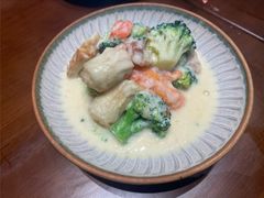 -8PINTS八品脱·日料·烧鸟·精酿小酒馆(莘庄店)
