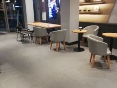 -瑞幸咖啡(杭州绿地中央店)
