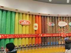 -m豆巧克力世界(上海世茂广场店)