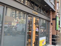 门面-皇冠幸福里动物奶油生日蛋糕(万达店)