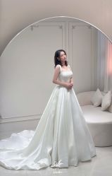 -LOVE SHINE婚纱·红鼎庄龙凤褂·妈妈装定制