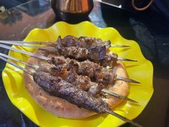 -烤肉小伙烤肉店
