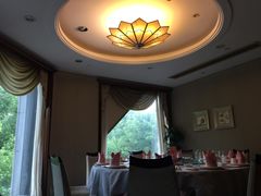 包厢-御花园·粤菜·海鲜火锅(中山公园店)