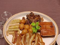 -香山湖家家宴(中山陵店)