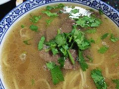 牛肉拉面-十二忠手拉面(五福店)