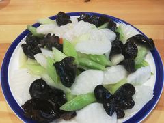-肘子酥·天津菜·特色捞面(德云社店)