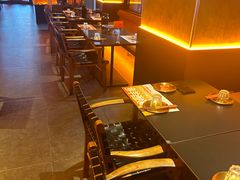 -何师烧烤Pro ·江湖川菜·小龙虾·精酿(太古里旗舰店)