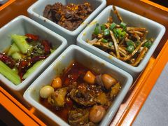 -吃城都·鱼蛙火锅(西玉龙街店)