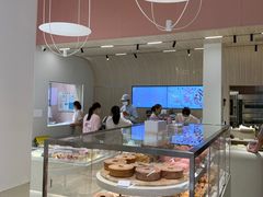 面包甜点陈列柜-好利来(七宝领展广场店)