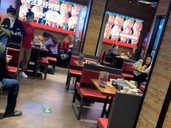 大堂-管氏翅吧(护国寺店)