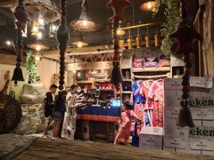 -老牌坊云南鱼豆花火锅(爱建店)
