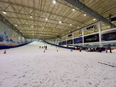 -乔波室内滑雪场