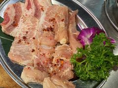 白肉拼盘-蒜香焼肉PURUSHIN(马场路店)