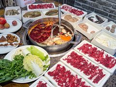 -来龍儿鲜切牛肉自助老火锅