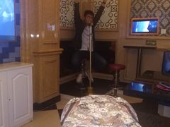 -自由港量贩KTV(西苑路店)