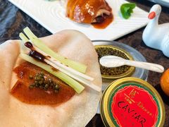 鱼子酱配烤鸭-大董(福田皇庭中心店)
