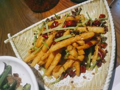 -黄泥岗·地道湖北菜(奥特莱斯店)