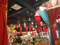 -老滇山寨•云南特色菜•地方菜•民族风情歌舞表演(金碧店)