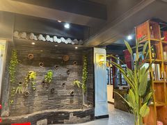 等位区-一只烧鸡公(解放碑店)