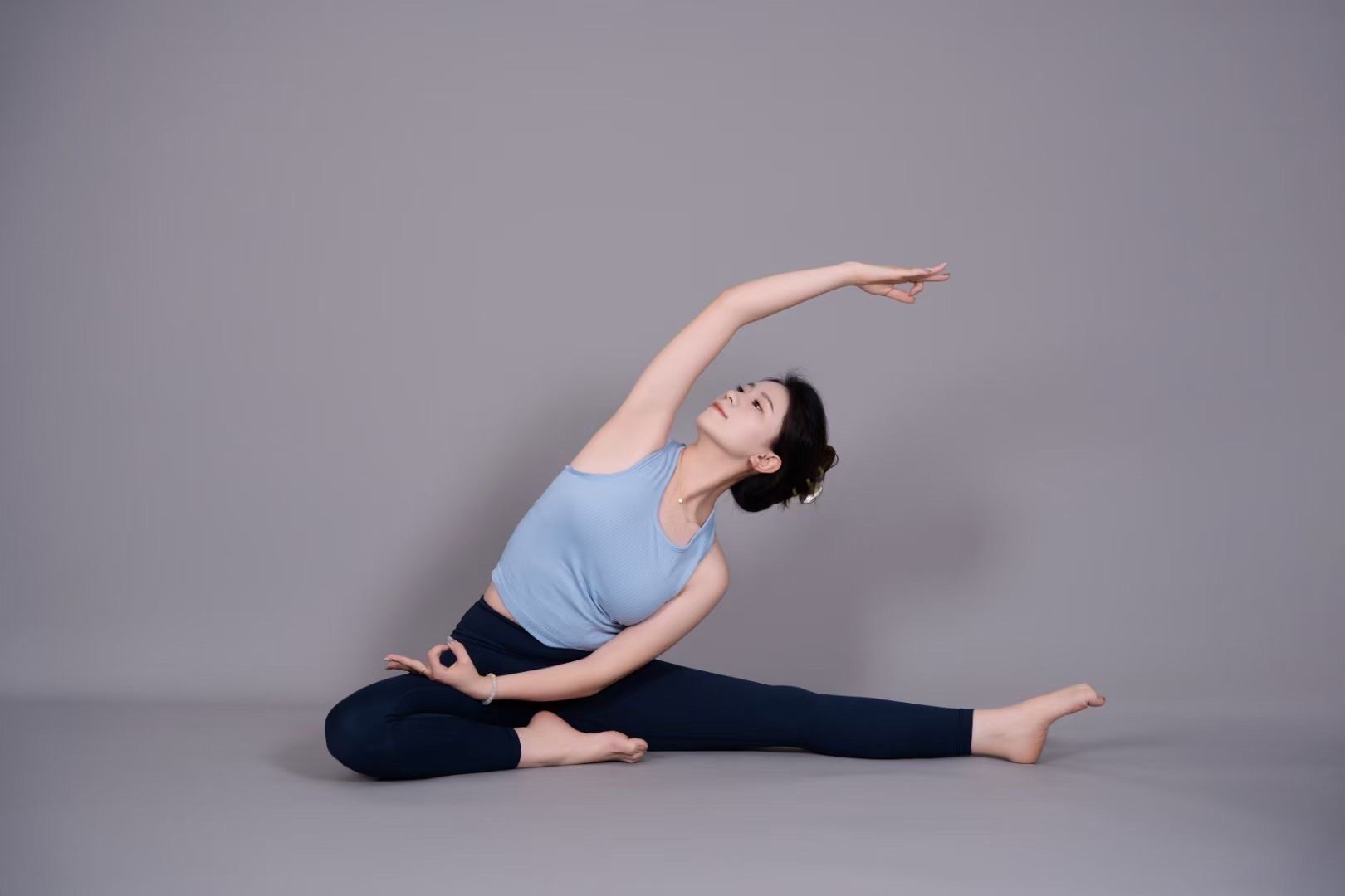 优美瑜伽姿态 ✨